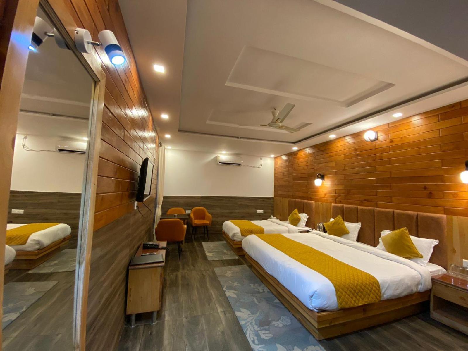 The Aesthetic Hotel & Restaurant Bhīm Tāl Екстериор снимка